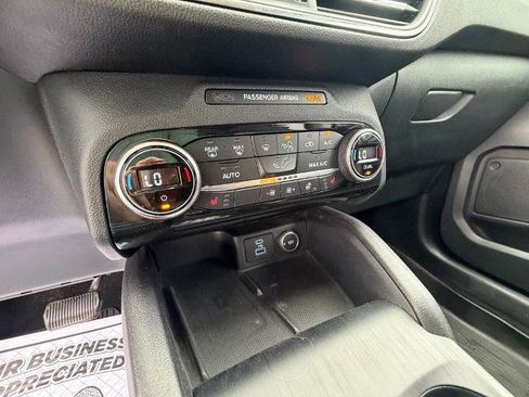 Certified 2021 Ford Escape SEL AWD/4WD image 29