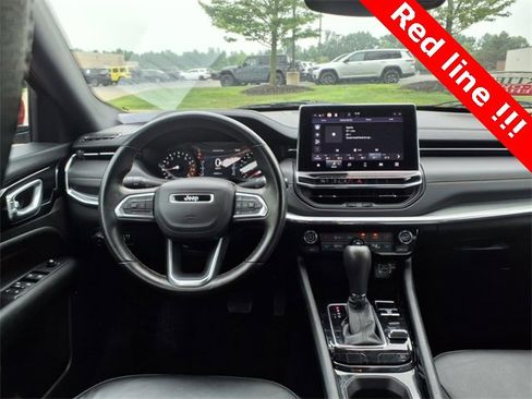 Certified 2022 Jeep Compass Limited image 10