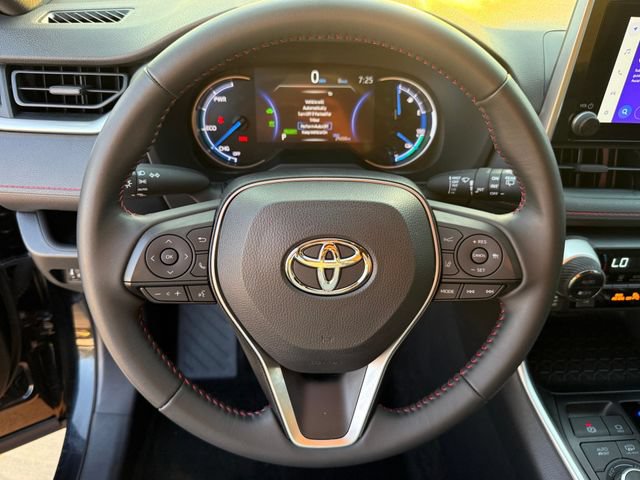 Used 2024 Toyota RAV4 SE AWD/4WD image 13