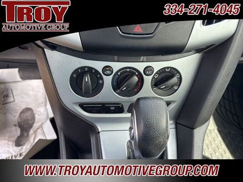 Used 2012 Ford Focus SE image 22