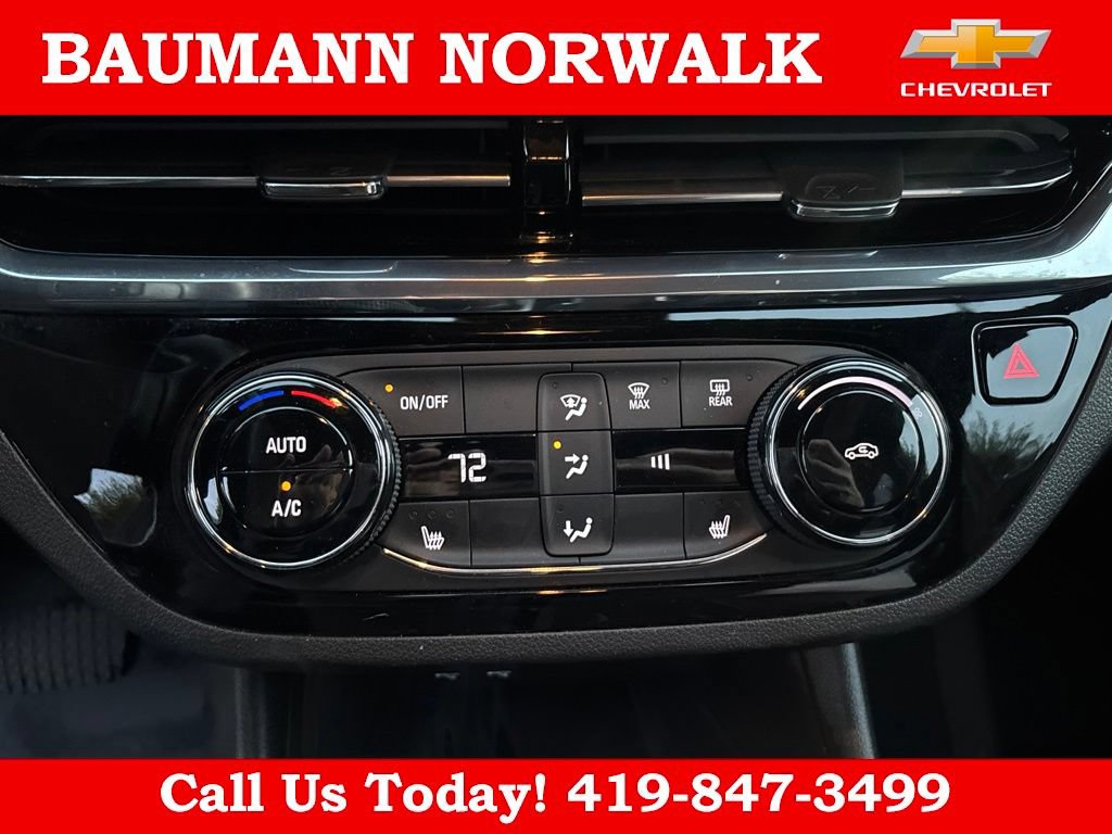Used 2024 Buick Envista Sport Touring w/ Convenience I Package FWD image 22