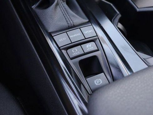 Used 2025 Toyota Camry LE FWD image 19