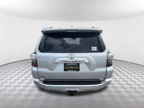 Used 2021 Toyota 4Runner SR5 Premium AWD/4WD image 6