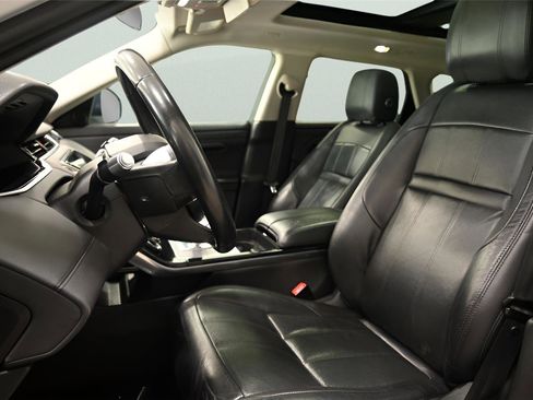 Used 2020 Land Rover Range Rover Evoque SE AWD/4WD image 12