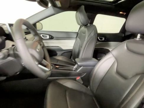 Used 2024 Jeep Compass Limited w/ Sun and Sound Group AWD/4WD image 20