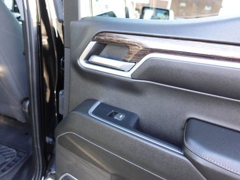 Used 2023 GMC Sierra 1500 Elevation image 17