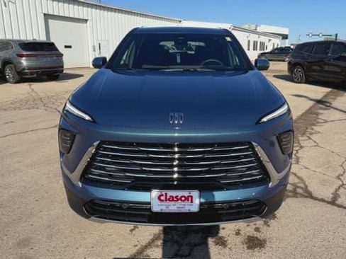 New 2026 Buick Enclave Preferred w/ Super Cruise Package image 3