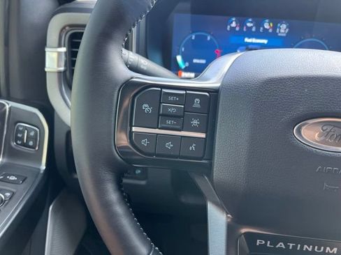 Used 2026 Ford F250 Platinum AWD/4WD image 18