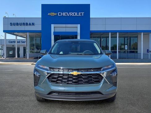 New 2026 Chevrolet Trax LS w/ LS Convenience Package FWD image 2