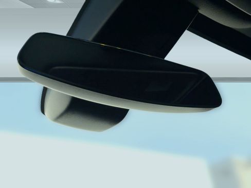 Certified 2022 Cadillac XT5 Premium Luxury w/ LPO, Floor Liner Package image 23