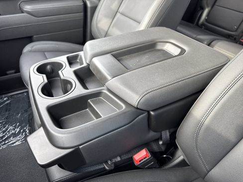 Used 2025 GMC Sierra 1500 SLT image 70