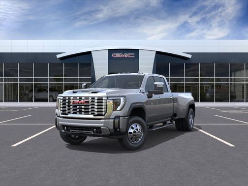 New 2026 GMC Sierra 3500 Denali w/ Denali Reserve Package image 8