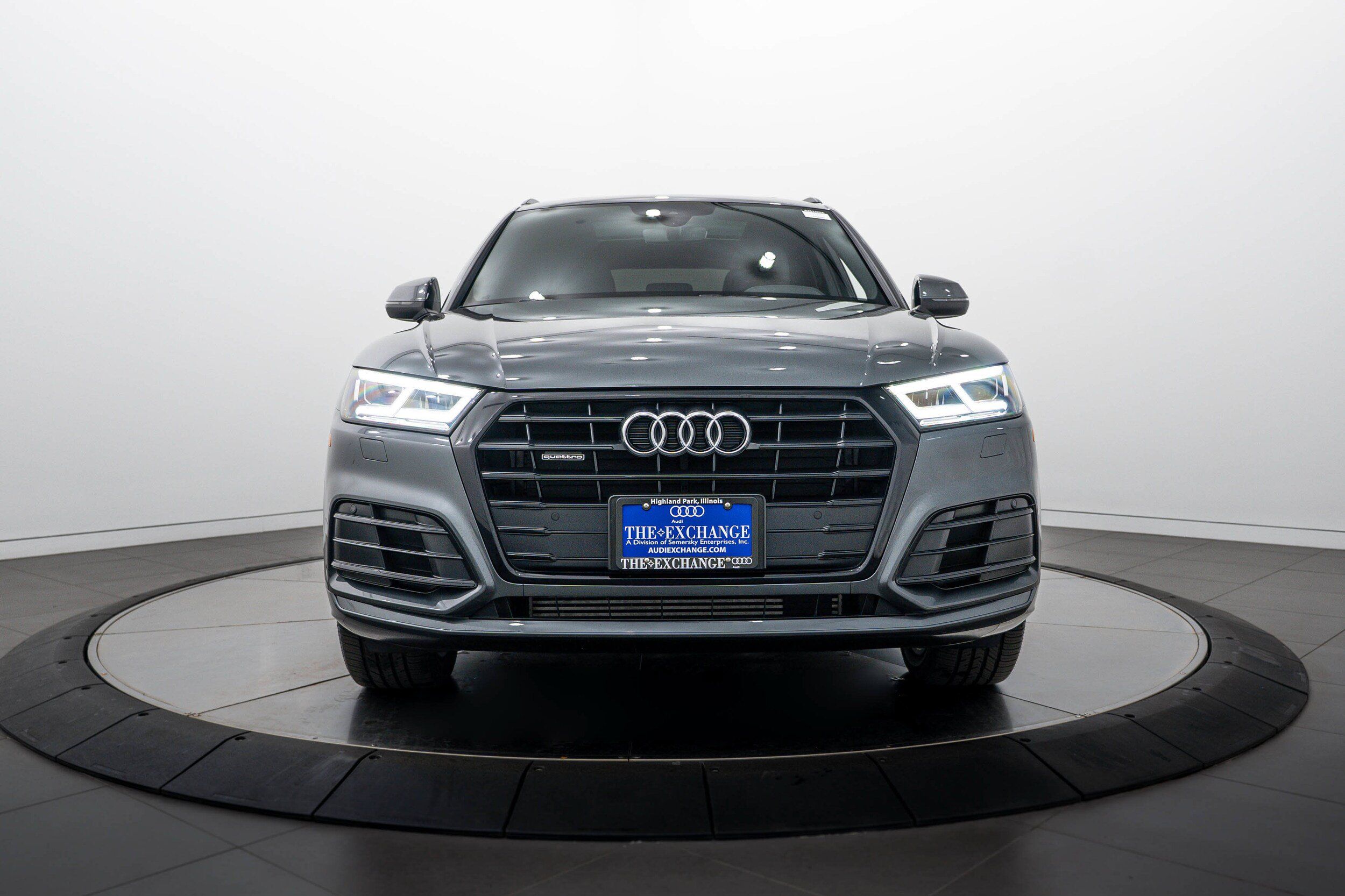 Used 2020 Audi Q5 2.0T Titanium Premium Plus w/ Premium Plus Package AWD/4WD image 22