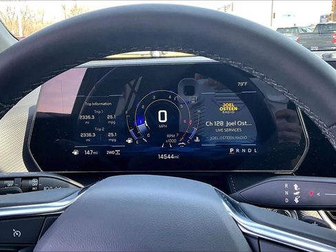 Used 2025 Chevrolet Equinox LT image 20