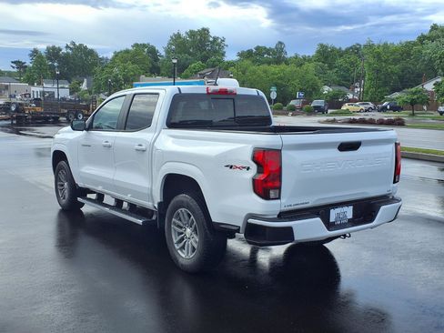 Used 2023 Chevrolet Colorado LT w/ LT Convenience Package II AWD/4WD image 27