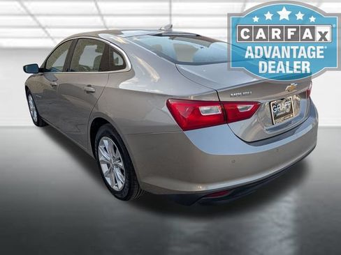 Used 2024 Chevrolet Malibu LT FWD image 2
