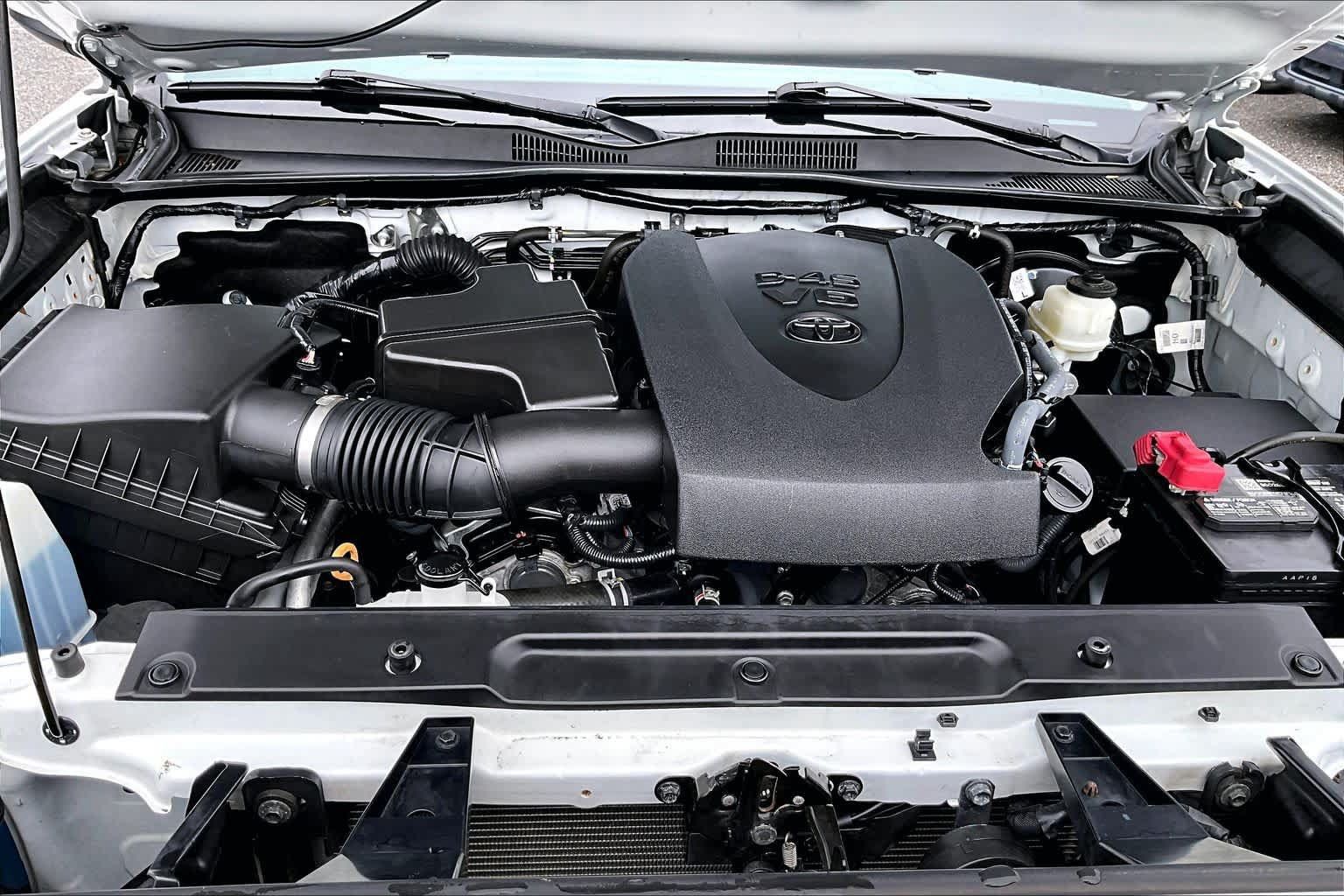 Used 2022 Toyota Tacoma SR AWD/4WD image 31