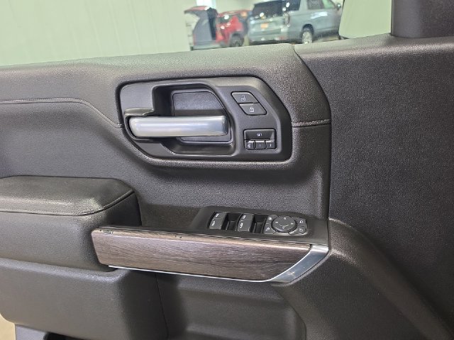 Used 2022 Chevrolet Silverado 1500 LTZ AWD/4WD image 20