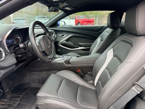 Certified 2023 Chevrolet Camaro LT image 6