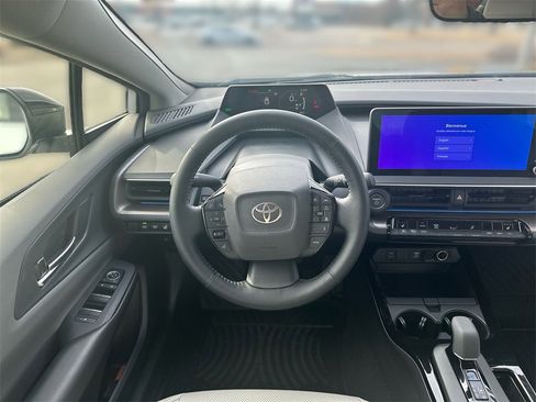 Used 2024 Toyota Prius XLE image 12