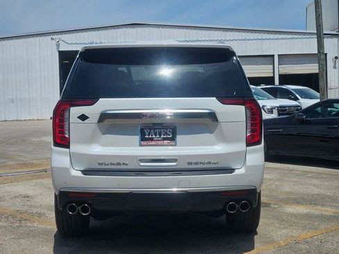 Used 2021 GMC Yukon XL Denali w/ Denali Ultimate Package AWD/4WD image 5