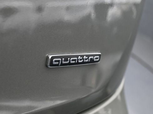 Used 2025 Audi Q5 2.0T Premium image 37