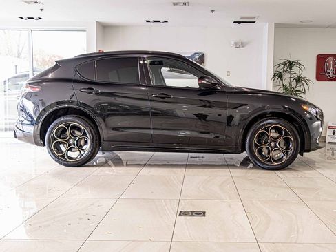New 2025 Alfa Romeo Stelvio Sprint AWD/4WD image 9