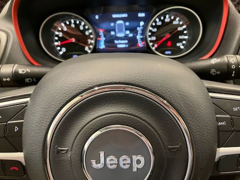 Used 2020 Jeep Compass Trailhawk AWD/4WD image 52