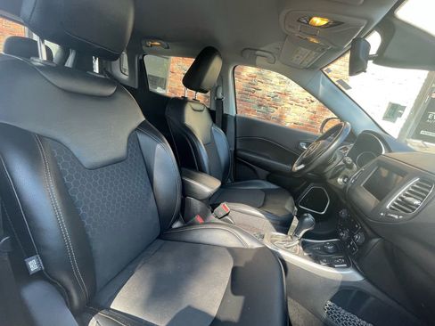 Used 2019 Jeep Compass Latitude w/ Cold Weather Group image 20