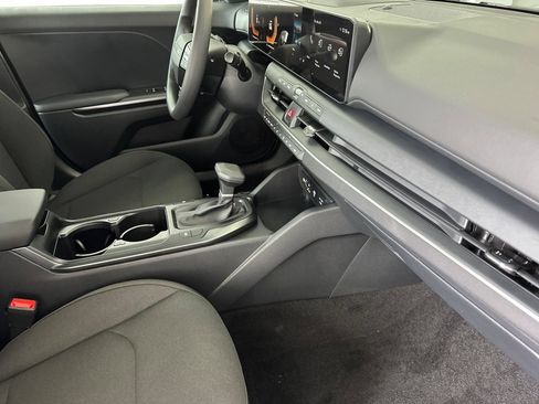 New 2026 Kia K4 FWD image 15