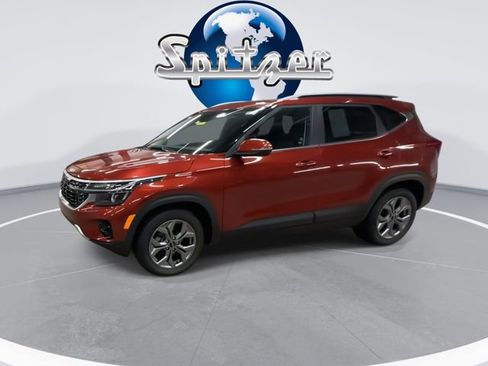 Certified 2024 Kia Seltos S image 4