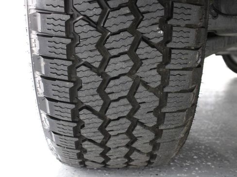 Used 2019 INFINITI QX80 Luxe w/ All-Season Package image 95