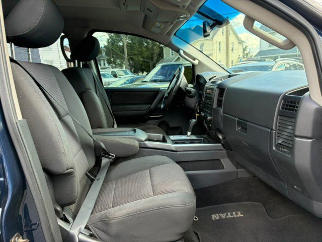 Used 2012 Nissan Titan SV w/ SV Value Truck Pkg RWD image 16