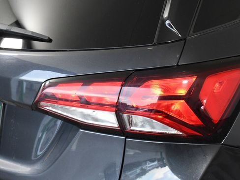 Used 2022 Chevrolet Equinox LT image 31