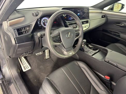 Used 2023 Lexus ES 350 F Sport w/ Accessory Package (Z2) image 4