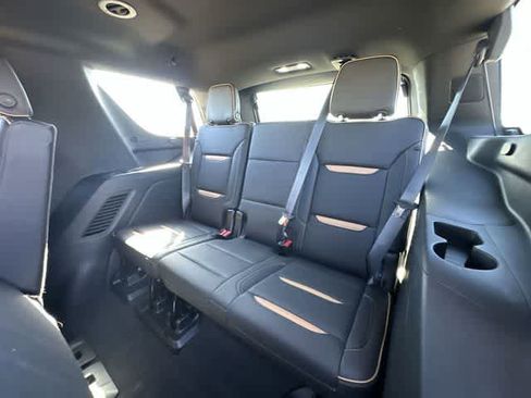Used 2021 GMC Yukon AT4 AWD/4WD image 21
