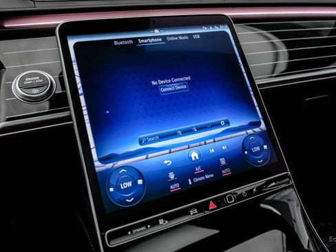 Used 2024 Mercedes-Benz S 580 4MATIC Sedan w/ AMG Line image 64