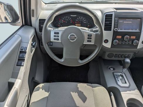 Used 2021 Nissan Frontier SV w/ Midnight Edition Floor Mats RWD image 16