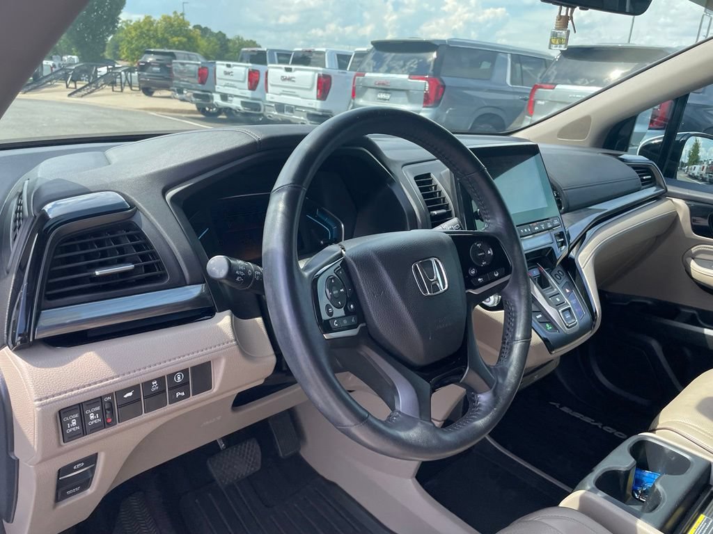 Used 2023 Honda Odyssey Elite image 12