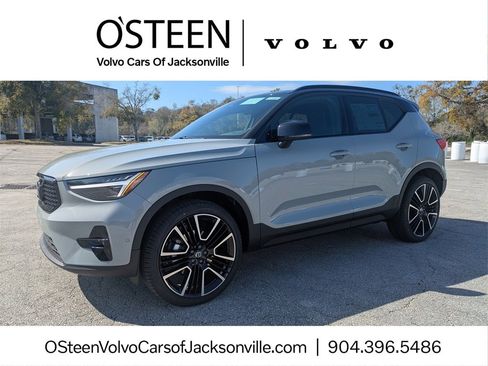 New 2026 Volvo XC40 B5 Ultra w/ Protection Package Premier image 1