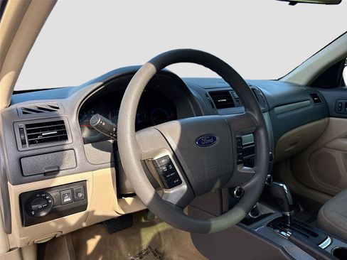 Used 2012 Ford Fusion SE image 10