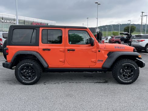 Used 2023 Jeep Wrangler Unlimited w/ 8.4" Radio Group AWD/4WD image 2