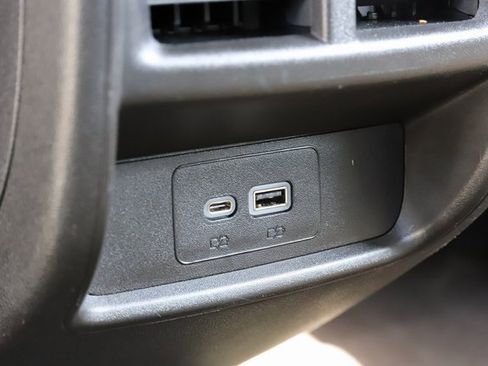 Used 2022 Cadillac XT4 Premium Luxury w/ Safety Alert Package image 16