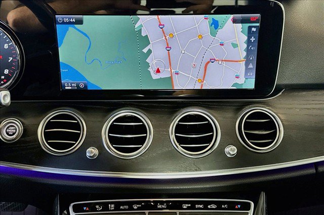 Used 2017 Mercedes-Benz E 300 image 13
