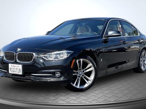 Used 2018 BMW 330e w/ Convenience Package RWD image 12