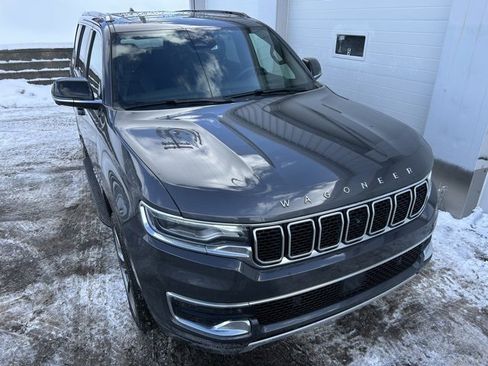 Certified 2024 Jeep Wagoneer Series II w/ Convenience Group I image 7