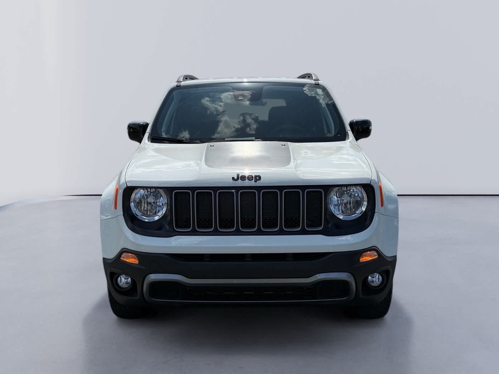 Used 2023 Jeep Renegade Latitude AWD/4WD image 8