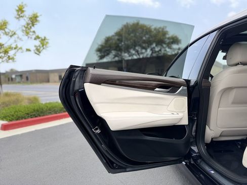 Used 2018 BMW 640i Gran Turismo xDrive w/ M Sport Package AWD/4WD image 18