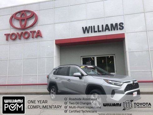 Certified 2025 Toyota RAV4 XLE AWD/4WD image 1