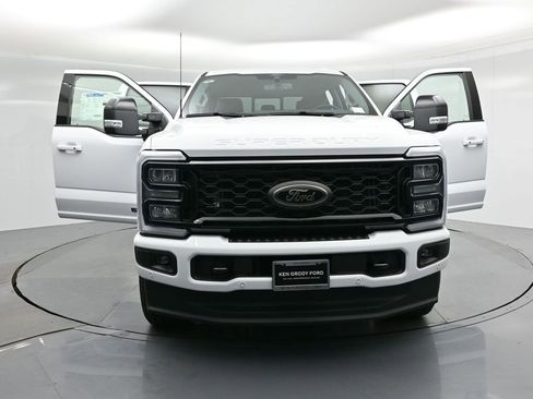 New 2025 Ford F250 Lariat w/ Lariat Ultimate Package AWD/4WD image 31